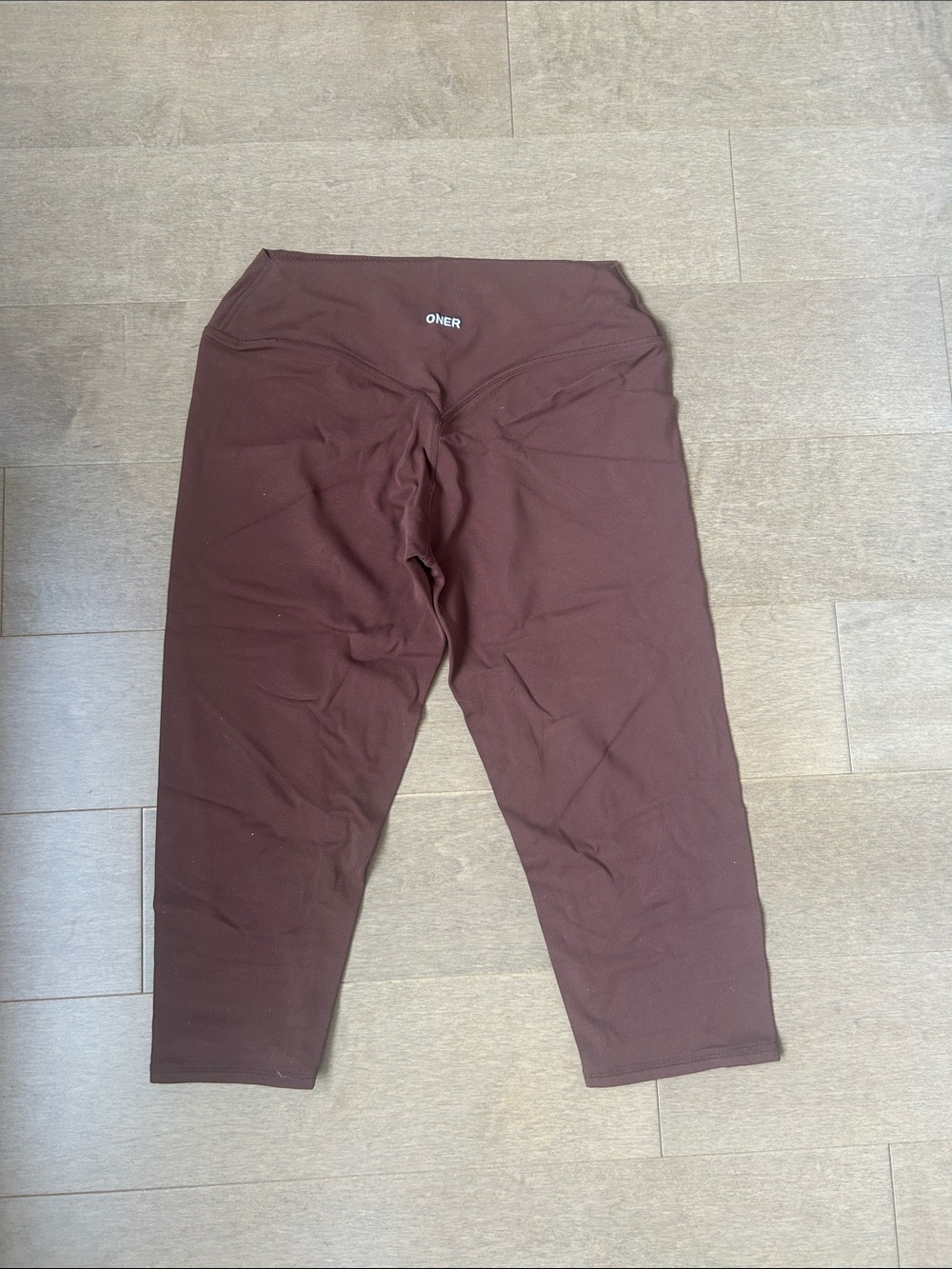 ONER Cropped Leggings in Brown